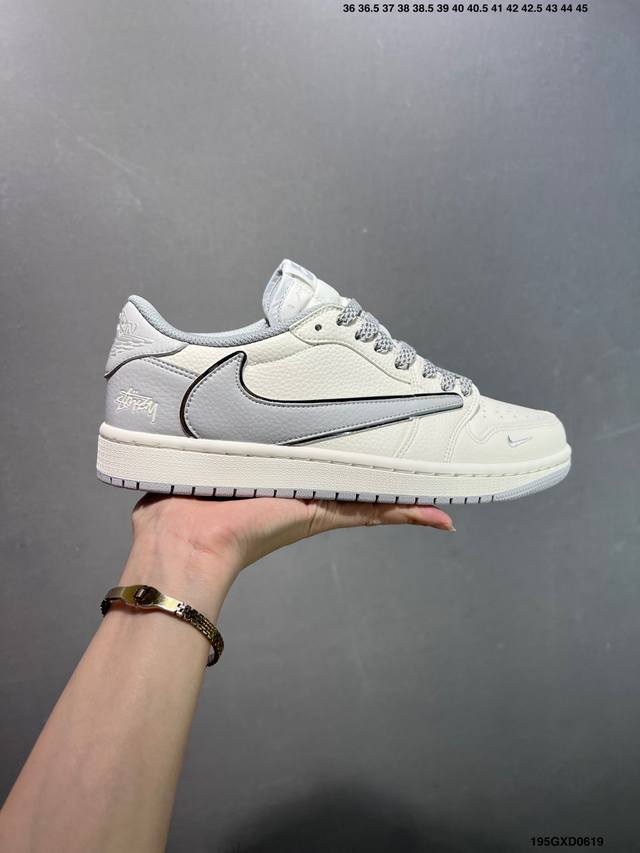 公司级Travis Scott X Air Jordan 1 Low 此款主张打破传统的工业化流水线设计限制，以Made By Ideas的超级创意为理念，集结