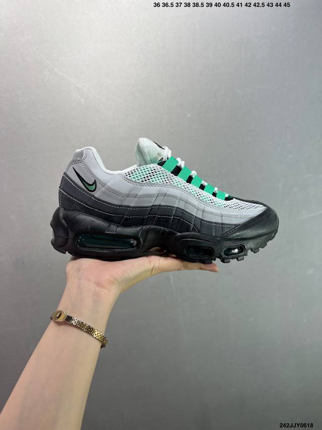 真标耐克Nike Air Max 95 Tt气垫复古慢跑百搭鞋休闲运动鞋 货号:Fb2709-010 尺码:36 36.5 37.5 38 38.5 39 40