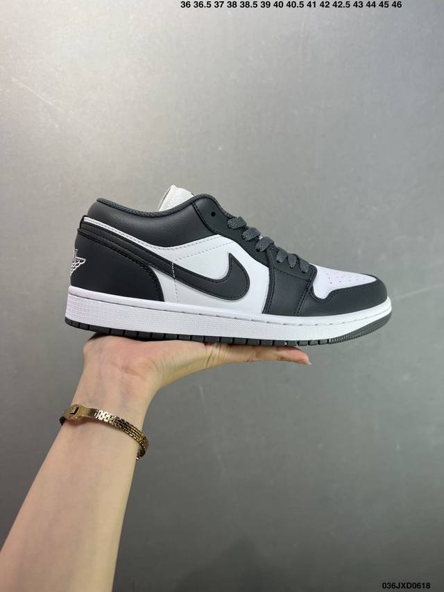 公司级Nike Air Jordan 1 Low Aj1乔1低帮休闲板鞋 同步官方配色 原档冲孔鞋头 四线拉帮 鞋舌高弹海绵填充 官方货号:553558 113