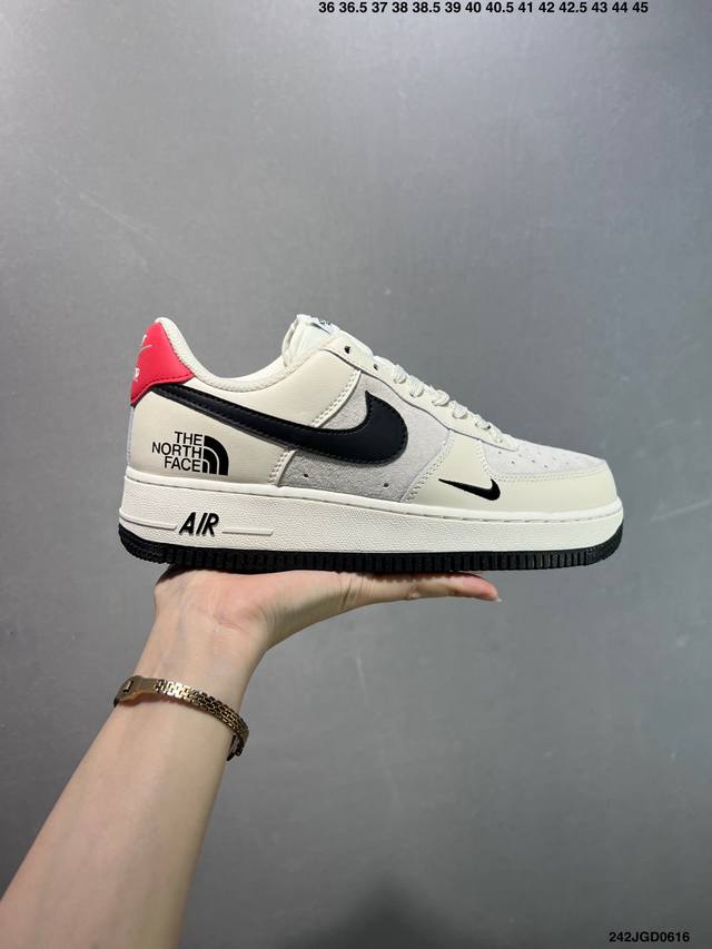 Nike Air Force 1 ‘07 Low 空军一号 低帮 运动鞋 休闲鞋 折边针车 工艺难度大 原楦头原纸板 原装鞋盒 定制五金配件 内置全掌气垫 原厂