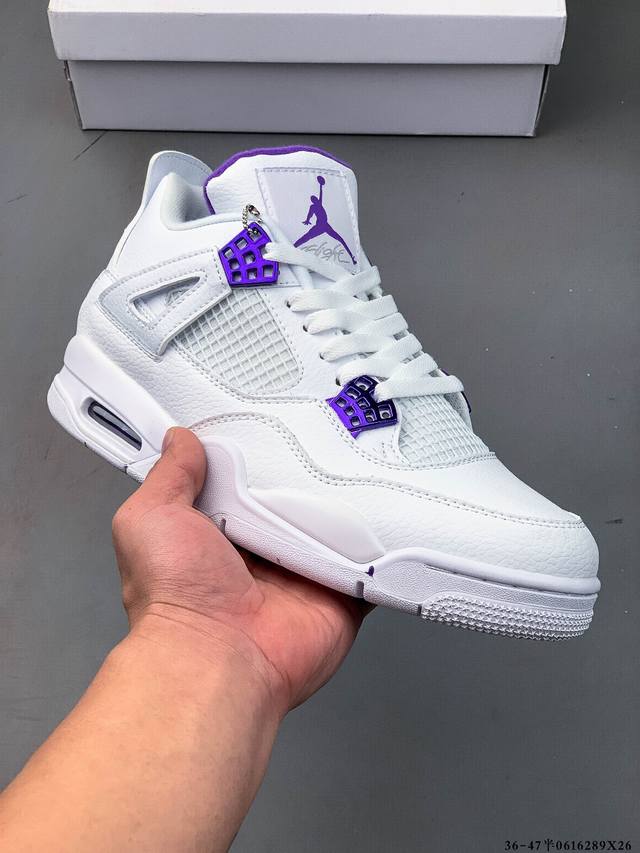 二层真标！Air Jordan 4 Aj4代中帮复古休闲运动文化篮球鞋。秉承轻量化的速度型篮球鞋设计思想完成设计，降低重量的同时提升舒适度，中底延续前作使用了分