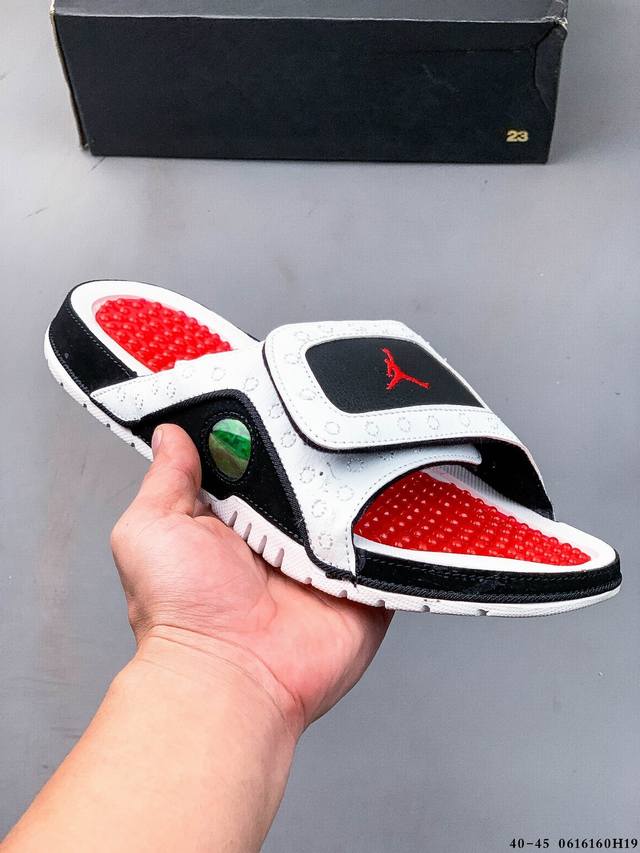 Air Jordan Hydro Xiii Retro Slides Aj13 运动拖鞋 乔丹13 经典的13代配色装扮 加上可调节的搭带 Tpr 按摩内底和