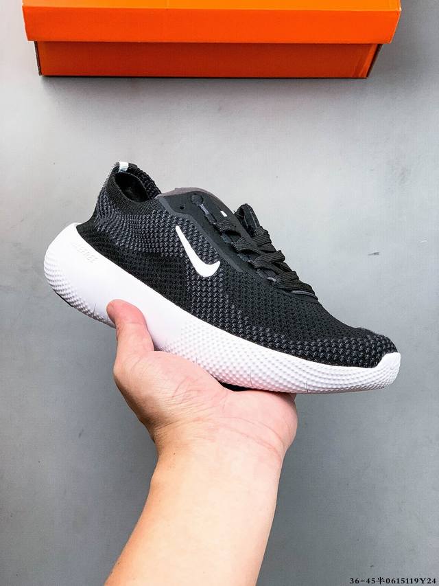 集图 公司级！耐克 Nike Free 2025 新款轻便缓震透气训练跑鞋 全新上市的 Nike Free 2025 采用经典的黑白配色，展现简约而充满动感的风