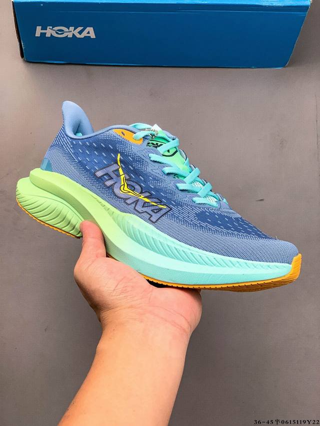 Hoka Mach 6 马赫6 新一代极限轻量竞速跑鞋 Hoka全新Mach 6回弹训练与推进感提升，布局更好速度操控的灵巧性，将日常大众化，亦适合出赛穿着。M