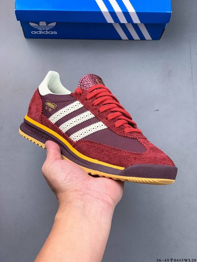 公司级！阿迪达斯Adidas Sl 72 Rs 全新重置版本，将这款复古鞋型用尼龙材质呈现，最终拼接麂皮材质，让该鞋型上脚既有舒适透气性又有满满的复古质感 06