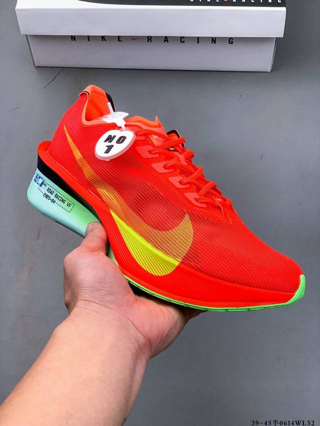 公司级！Nike Air Zoom Alphafly Next% 4全新马拉松超级跑鞋 有史以来最轻盈、测试次数最多的Nk Alphafly 经过精英马拉松运动