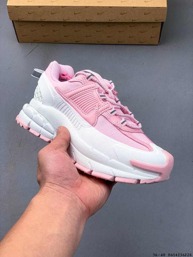 公司级！耐克Nike Zoom Vomero Roam 潮流低帮休闲运动鞋 Nike Zoom Vomero Roam男子冬季款运动鞋专为城市环境匠心设计，是潮