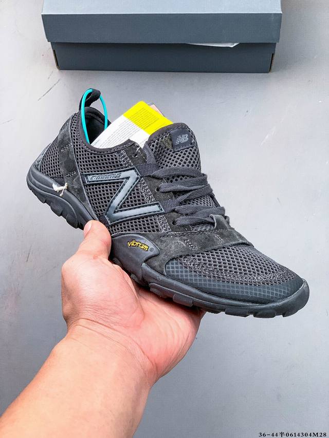 Issey Miyake X New Balance Mt10Ov1三宅一生联名透气越野跑步鞋 此番联名鞋款的灵感源自感官身体和赤足运动的概念，New Bala