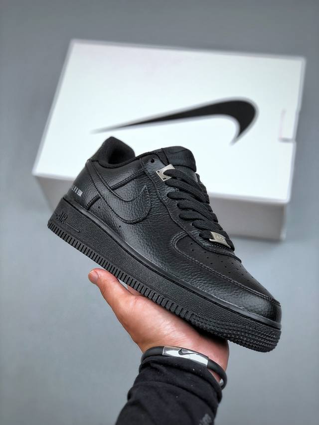 今日福利款 Nk Air Force 1 联名款 空军一号 鞋面工整无皱褶 工艺超前市场水平 卡色完美同步公司版本#后跟港宝细节 调试比对原版 两个码段电控印字