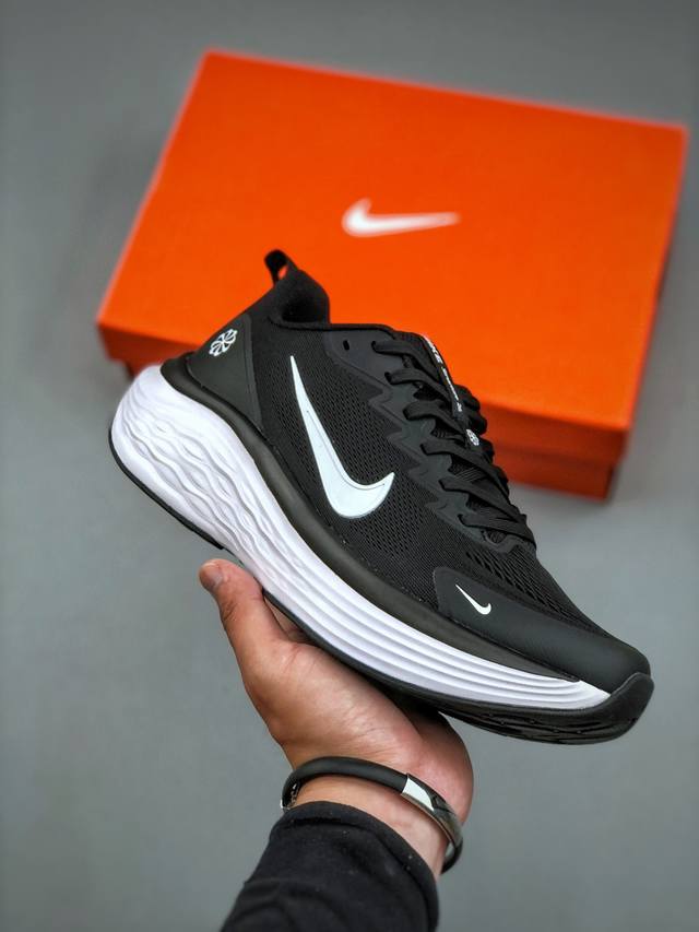 Nike Structure 26代登月系列网透面气 训跑练步鞋 货号 Dx5810-001 尺码：36-45