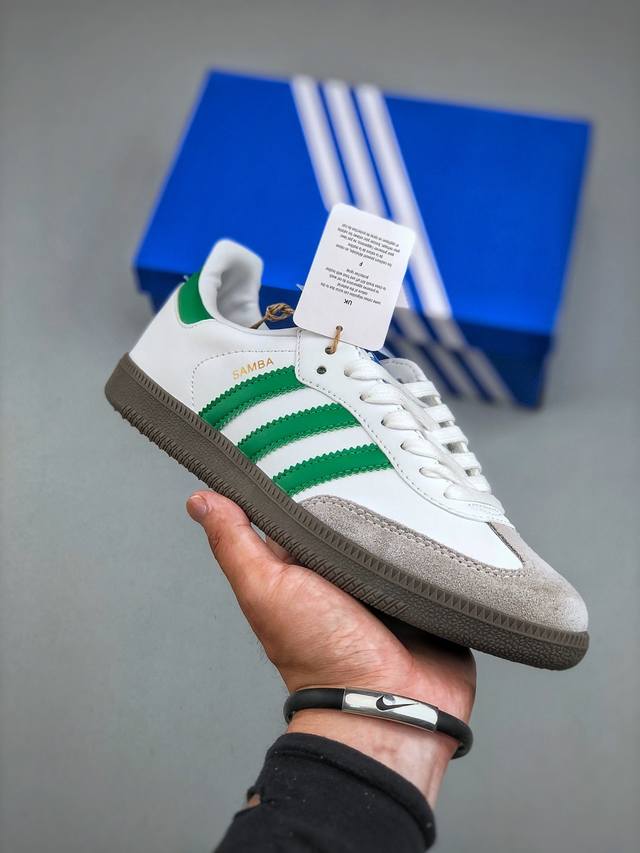Adidas Originals Samba 桑巴舞系列阿迪达斯 三叶草 绅士德训足球风百搭低帮休闲运动板鞋货号:Ig1024 尺码:36 36.5 37 38