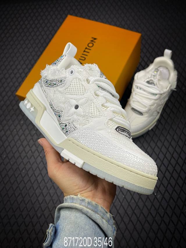 D Lv-路易-威登Trainer 2025走秀最新款原版1：1开发复刻！！上脚非常舒适 做工精细鞋面由意大利进口小牛皮拼接，侧边饰有品牌Logo标志，进口网布