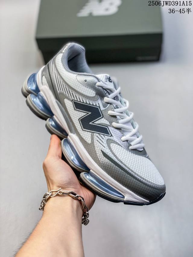 New Balance 新百伦 新百伦 New Balance Nb U 0Ea 运动跑步鞋。此复刻经典鞋款，加入当下大热的户外元素，以曾经篮球鞋款型式样加以打