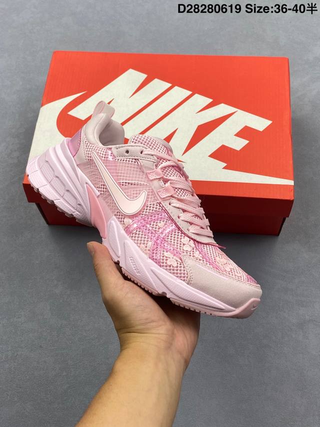 Nike V2K Run Runtekk Summit White Metallic Silver ' 耐克机能减震跑步鞋 织物材质 真标带半码 Size:36