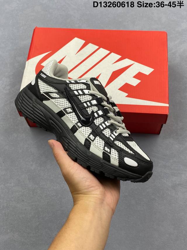 Nike P-6000Premium 耐克 低帮 浅银灰 轻便舒适透气防滑缓震耐磨跑步鞋，P-6000是一款植根于2000年代风格的混合款式，让人想起去年再次流