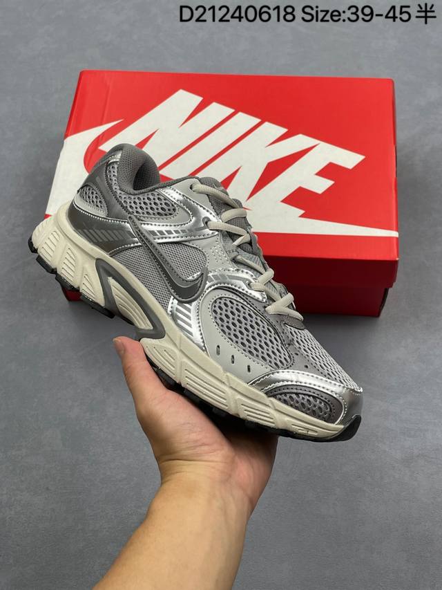 耐克 Nike 2025年新款 Nike V5 Rnr 轻量缓震支撑休闲鞋 舒适防滑耐磨低帮复刻运动鞋 厚底增高老爹鞋 Hj5228-003经典设计与现代工艺完