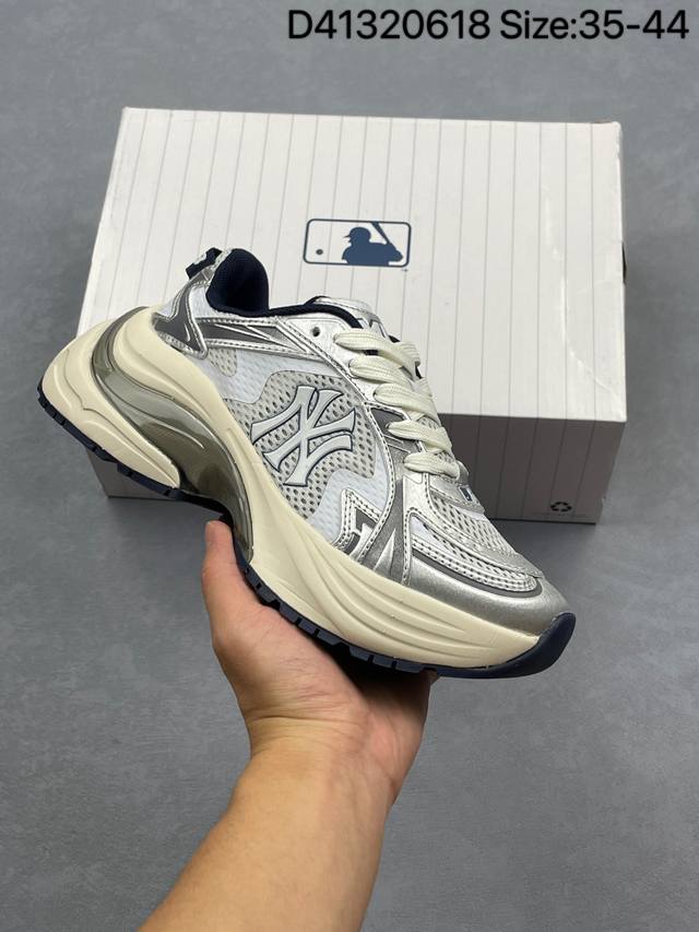 Mlb Bigball Chunky Curve 人气单品 轻量增高厚底百搭休闲运动慢跑鞋高级街头休閒品牌Mlb公开了新推出的Chunky Liner系列，以学