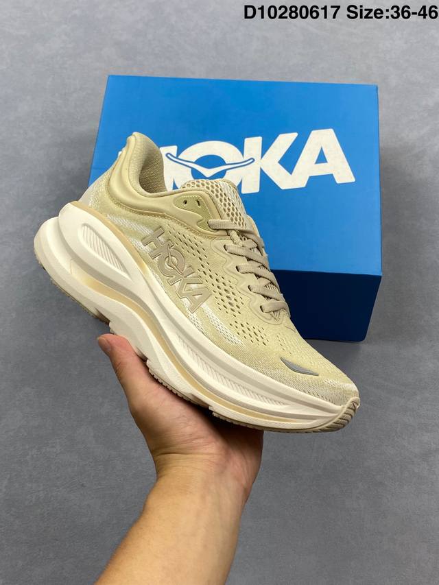 小红书推荐Hoka W Mach 6全新配色 这个品牌来自于新西兰的毛利语，Hoka表示大地，One One表示飞越，连起来就是飞越地平线，One One不是读