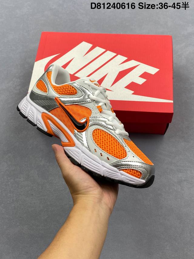 耐克Nike V5 Rnr 耐克 舒适百搭防滑耐磨 低帮休闲鞋鞋面是大网孔设计 透气性超强 夏天穿完全不会闷脚 特别适合现在这种天气 中底是泡棉材质 脚感特别舒