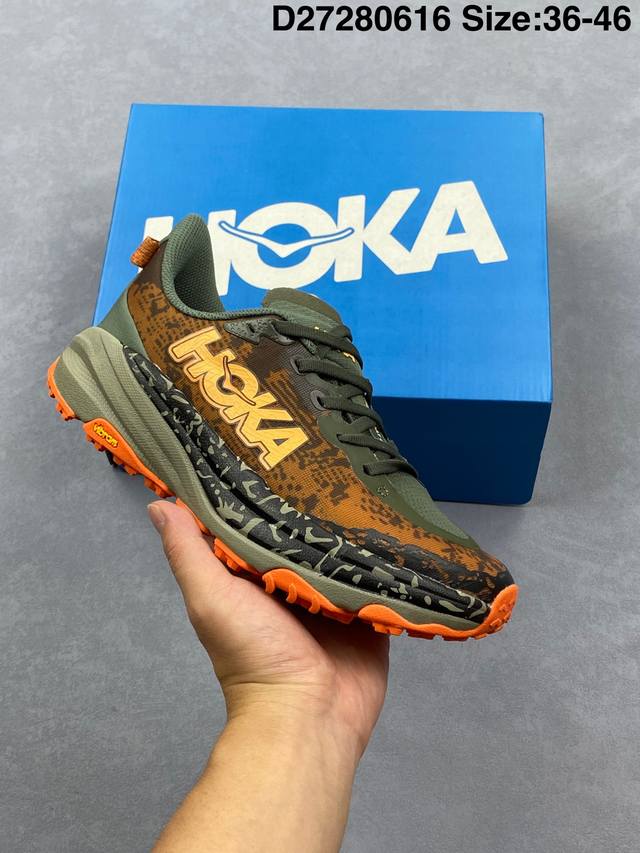 公司级小红书推荐Hoka M Speedgoat 6全新配色 这个品牌来自于新西兰的毛利语，Hoka表示大地，One One表示飞越，连起来就是飞越地平线，On