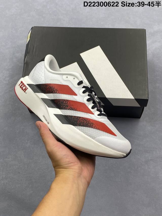 Adidas Adizero Evo Sl M 阿迪超轻透气缓震跑鞋 整体外观造型与Adizero Adios Pro Evo 1非常相似 中底配置方面搭载全掌