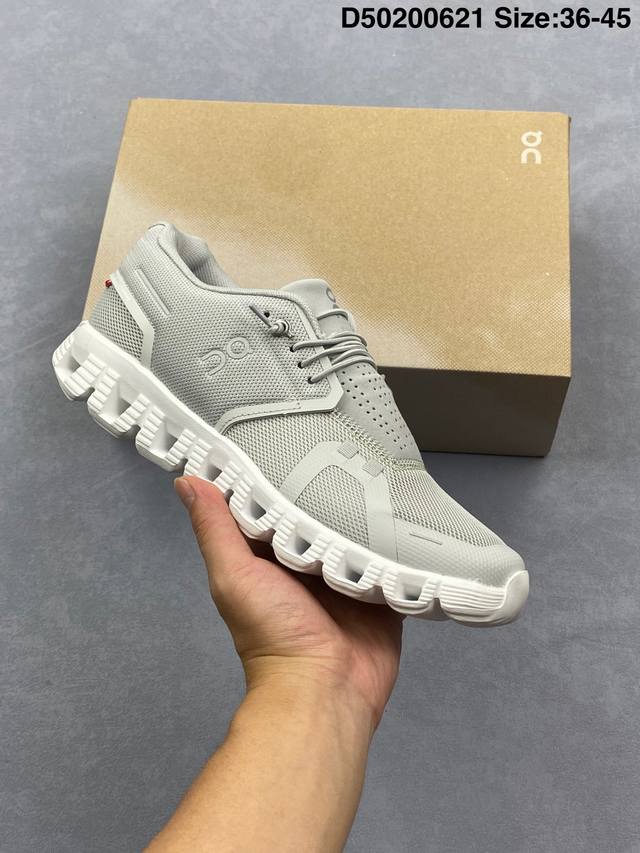 On昂跑 Cloudpulse 户外街头机能风跑步鞋 Cloud Hi Edge户外机能融合街头潮流 越界开启全新都市探索 Cloudtec专利科技鞋底搭载耐温