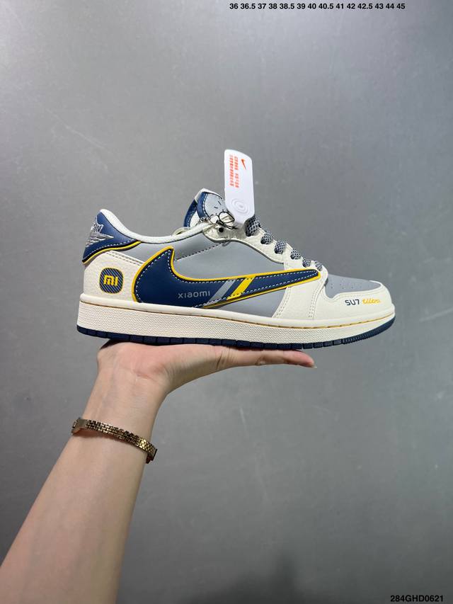 公司级Air Jordan 1 Low Og ”高端定制“ 大厂纯原工艺 原楦原纸板 原厂头层皮料 铸造最完美鞋型 一眼区别任何市售土肥圆版本 中底 背胶 皮料