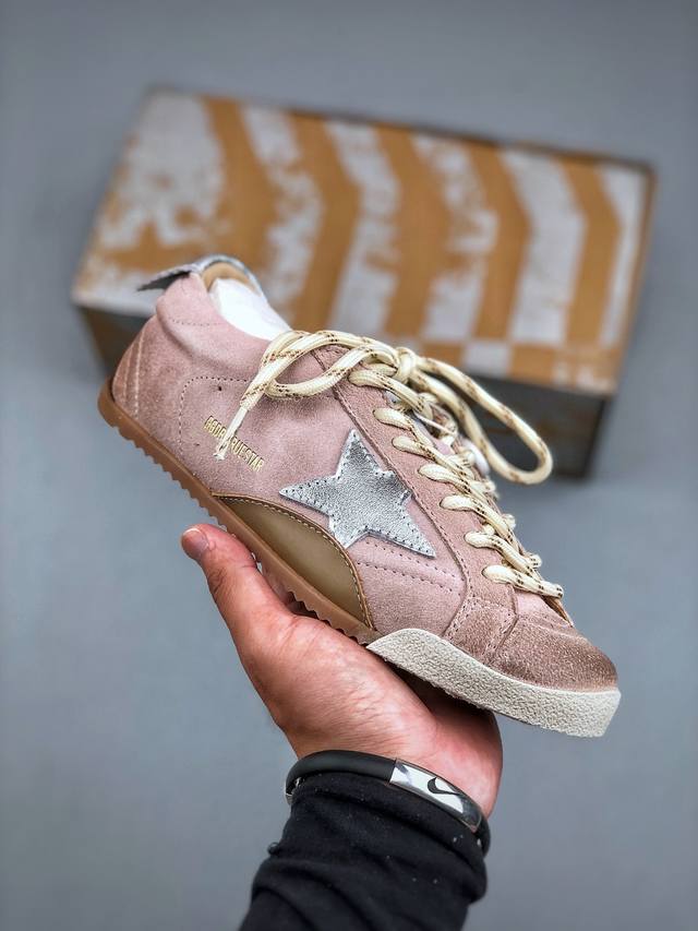 Ggdb~~Golden Goose 25Ss 情侣款 德训鞋 全网最好版本不服来比 # Ggdb经典情侣款小脏鞋~~火红程度上怼小白鞋，下踩各类小脏鞋！ 明星