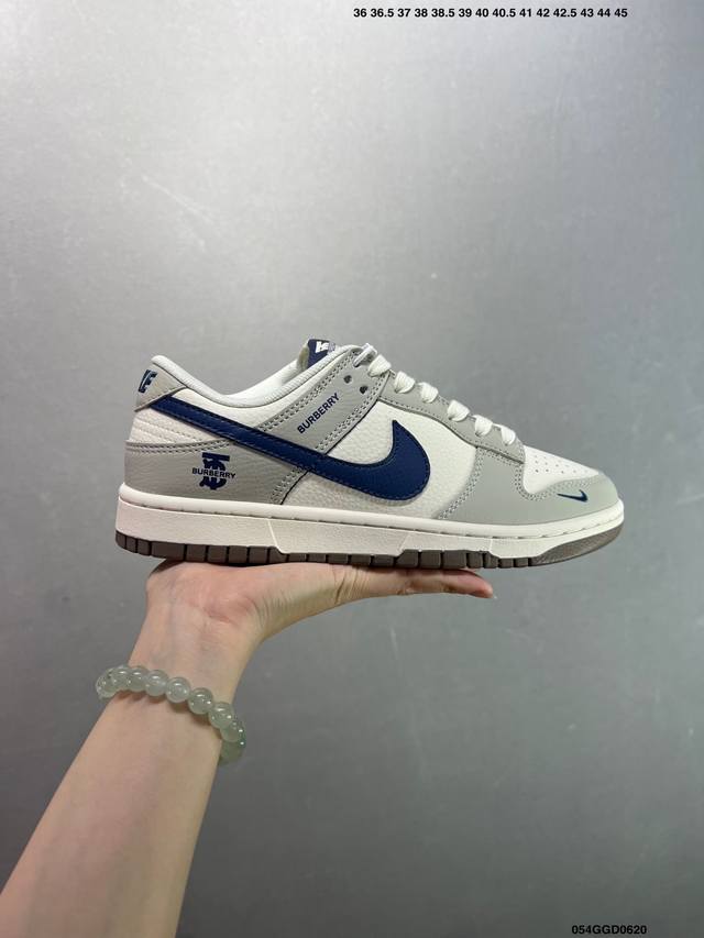 公司级Nike Dunk Sb Low 定制Dunk 定制Dunk Sb顾名思义，具有经典的Dunk血缘，又注入了更多的时尚元素。相较于普通的Dunk滑板鞋，改