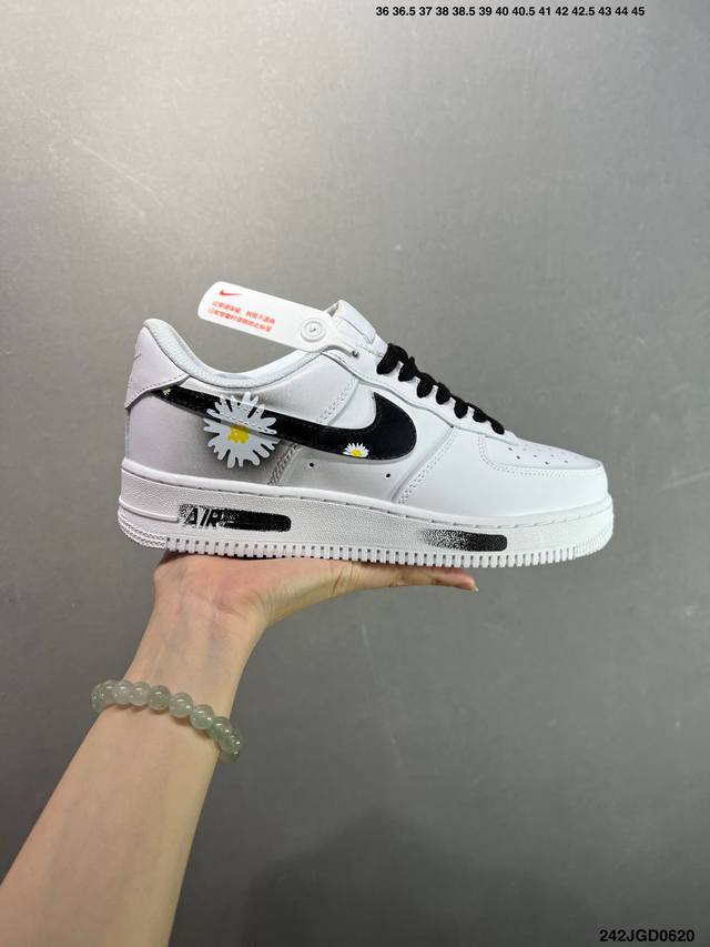 Nike Air Force 1 ‘07 Low 空军一号 低帮 运动鞋 休闲鞋 折边针车 工艺难度大 原楦头原纸板 原装鞋盒 定制五金配件 内置全掌气垫 原厂