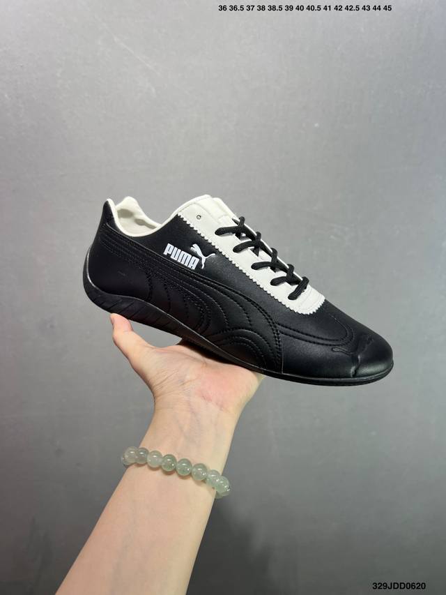 Puma Speedcet 彪马低帮复古运动休闲赛车跑鞋 以趣味十足又前卫复古的设计引领潮流，将赛道精神融入街头时尚，开启前卫竞速之旅。融入经典配色，主打前卫复