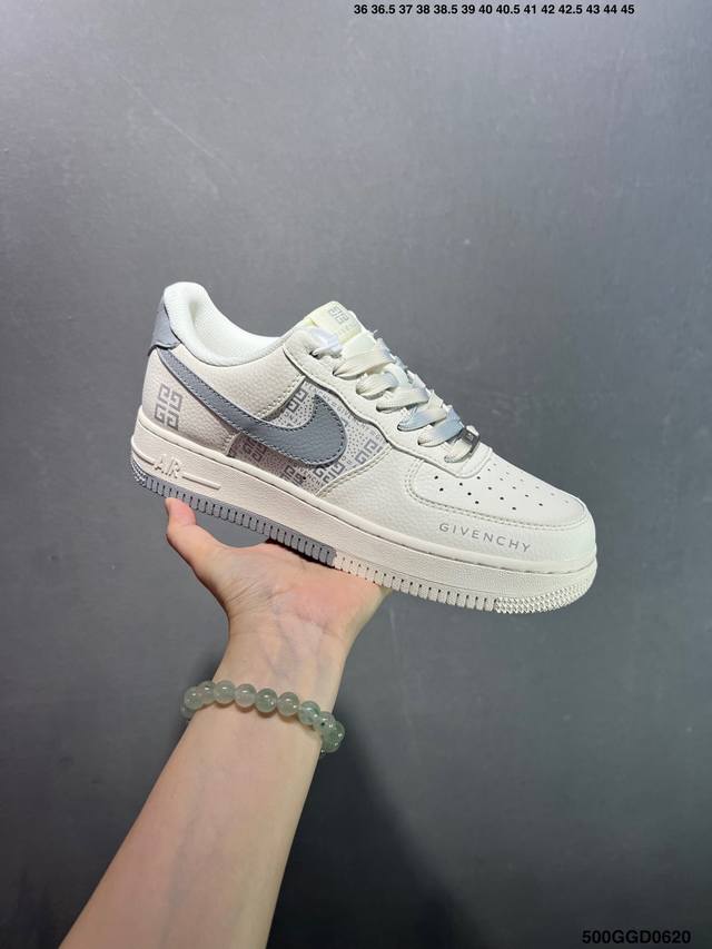 公司级Nike Air Force 1 Low 联名 原楦头原纸板 打造纯正空军版型 专注外贸渠道 全掌内置蜂窝气垫 原盒配件 原厂中底钢印、拉帮完美 官方货号