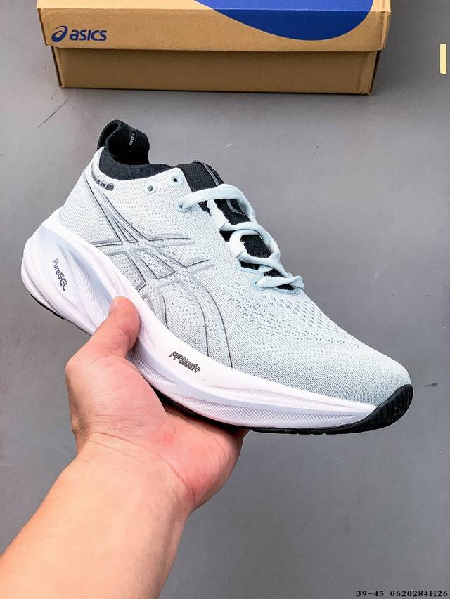 Asics亚瑟士 Gel-Nimbus 26 厚底稳定跑鞋 鞋面采用双层提花网面设计，提高包裹性和透气性，后跟搭载稳定系统科技T-Gel提升整体支撑力和结构感，