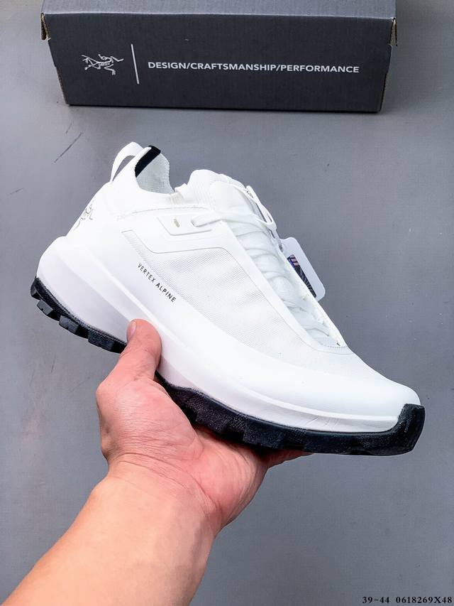 公司级！Arcteryx 始祖鸟 Vertex Alpine M轻量 网布防滑轻便低帮户外运动跑步鞋 0618269X48