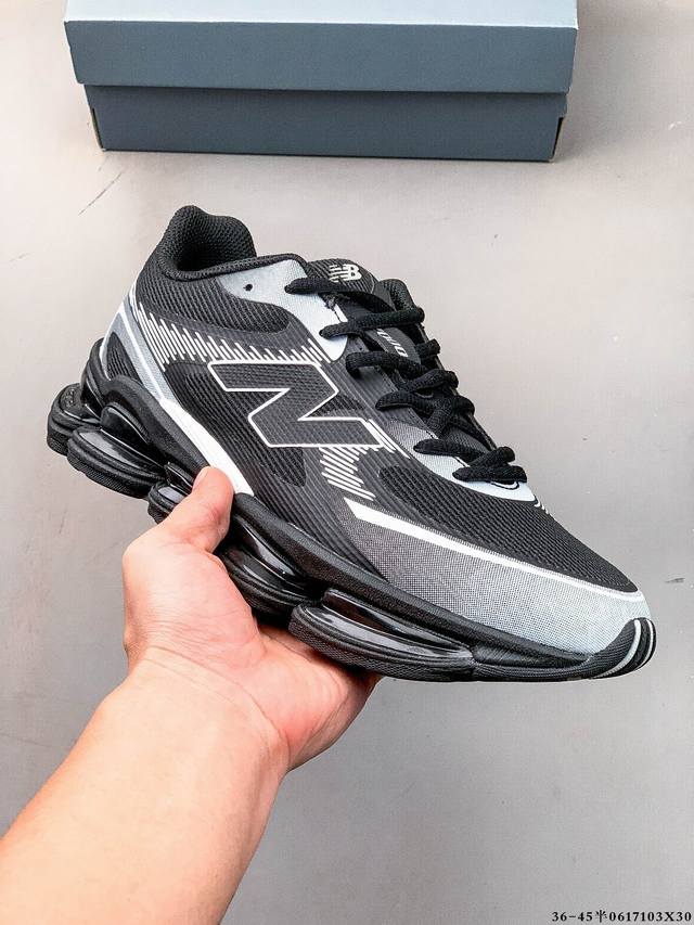 新百伦 New Balance Nb U 0Ea 运动跑步鞋。此复刻经典鞋款，加入当下大热的户外元素，以曾经篮球鞋款型式样加以打造鞋款造型。编织鞋带以及加强稳固