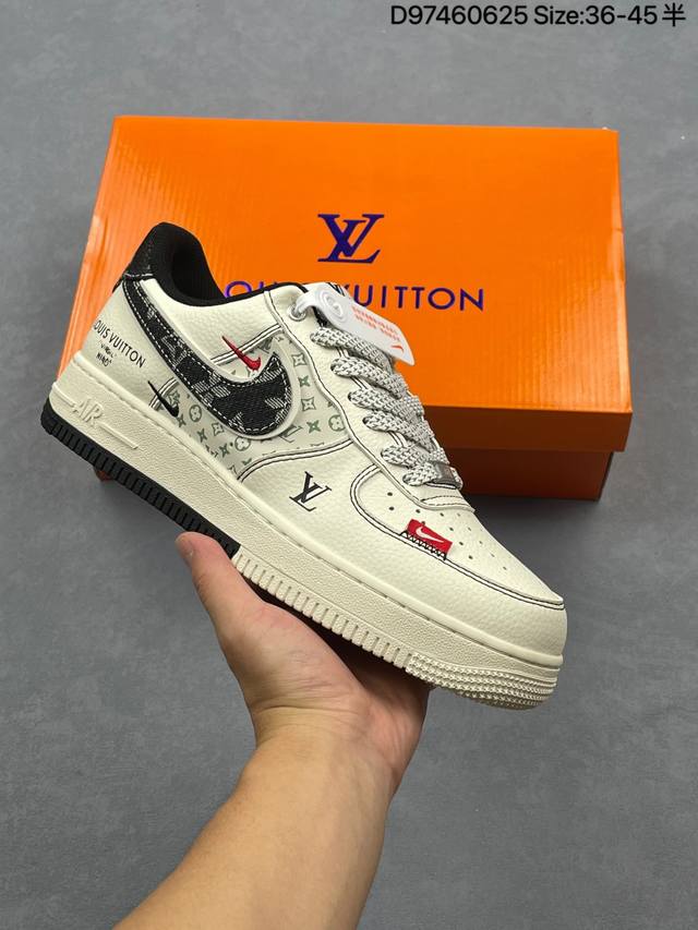 耐克Nike Air Force 1 ‘07空军一号低帮百搭休闲运动板鞋。柔软、弹性十足的缓震性能和出色的中底设计，横跨复古与现代的外型结合，造就出风靡全球三十