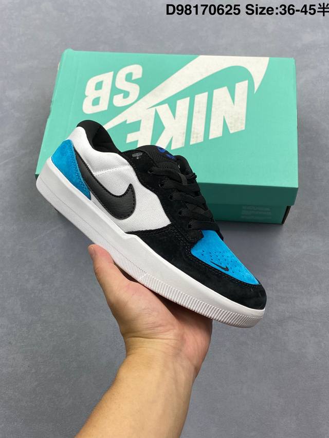 耐克Nike Sb Force 58是一款将前沿创新带入街头的单品，它具有硫化杯底，具有出色的耐用性和灵活性。使用帆布和绒面革，在饰面上放置通风口，它自始至终都