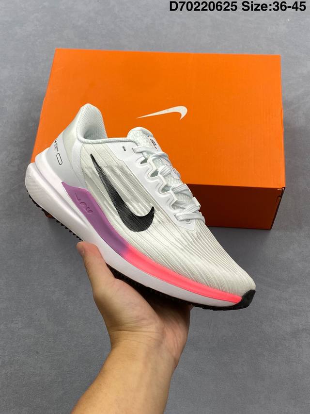 耐克 男女鞋 Nike Zoom Winflo 9代飞线贾卡轻质透气休闲运动跑步鞋“登月温弗洛9代”稳固贴合，助你专注畅跑。疾速风范，打造日常跑步佳选；轻盈非凡