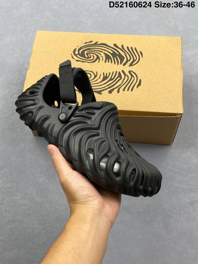 Crocs 沙滩洞洞鞋 女士休闲厚底增高凉拖鞋 卡骆驰明星杨幂同款 厚底增高凸显大长腿沙滩鞋 选择尺码时 建议选大一码 脚感更舒适 尺码：36-45 编码：D5