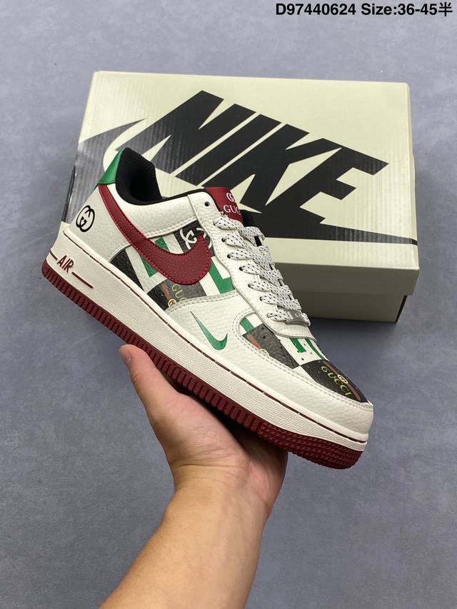 Nike Air Force1 07 Low 定制空军 #原楦头原纸板 打造纯正空军版型 #专注外贸渠道 全掌内置蜂窝气垫 #原盒配件 原厂中底钢印、拉帮完美