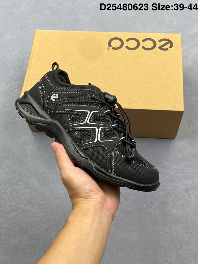 公司级Ecco爱步 Golf Blom C4 拼接鞋面 网面透气 轻便 城市休闲健步鞋 货号：825774 51052 尺码：39-44 编码：D2548062