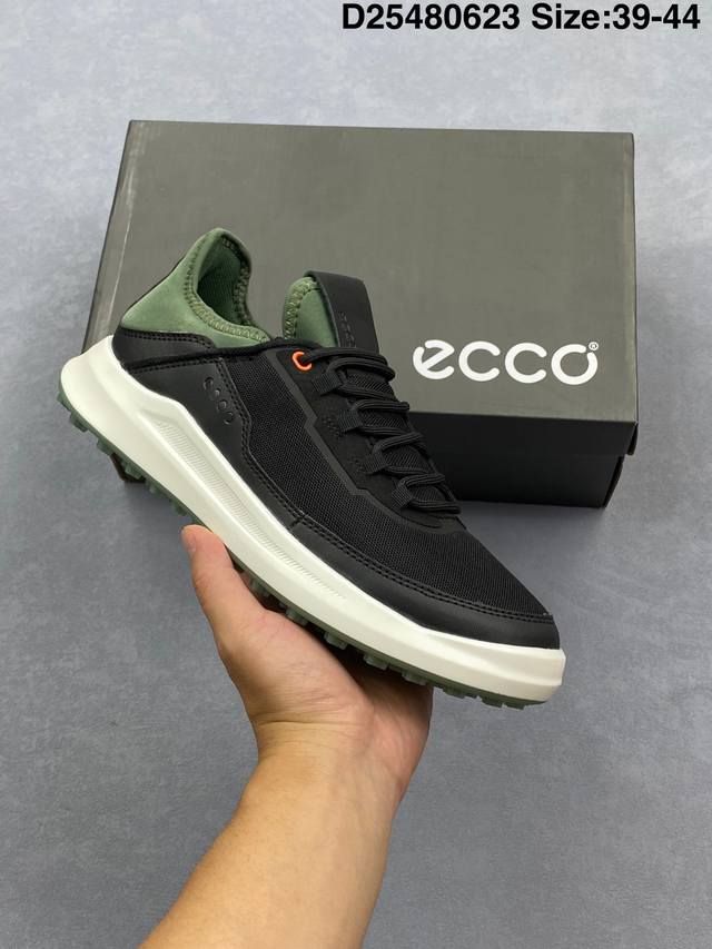 Ecco爱步男鞋 夏季运动鞋潮酷时尚跑步鞋男 街头户外系列 鞋面采用优质网布与皮质贴片手工制成，舒适透气肌肤，亲肤内里，透气性能良好 保持足底干爽舒适 简约系带