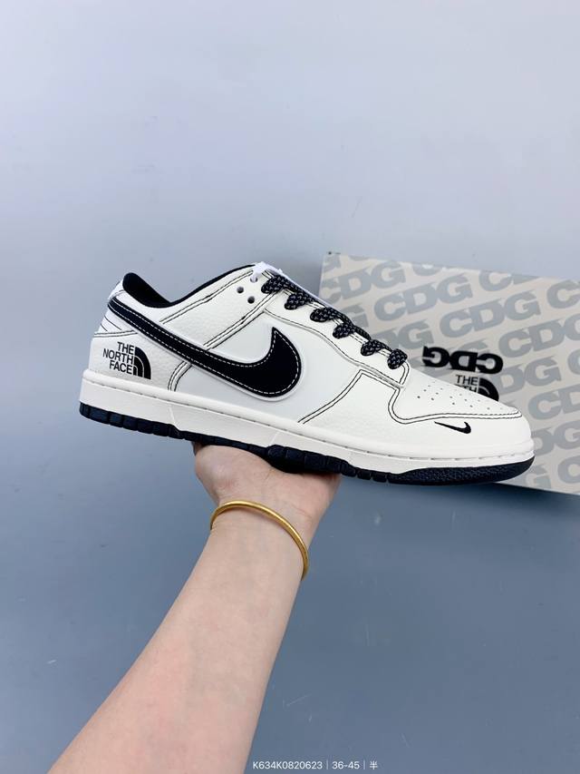 Nike Air Dunk Low 1 采用国际最流行缝线工艺，高端大气 今年最流行配色搭配，海外潮流爆款 低帮 复古 减震 防滑 耐磨 篮球鞋 定制鞋盒 大厂