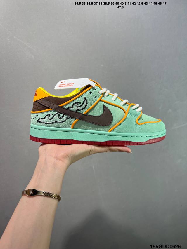 核心私 公司级Nike Dunk Sb Dunk Low “Shenron”黑人月 绿色 此款以简约大方的造型设计，给人以随性休闲的时尚格调，穿着舒适轻便，运动