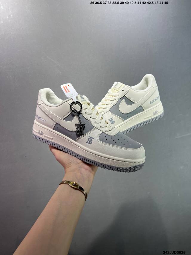Nike Air Force 1 ‘07 Low “联名 空军一号 低帮 运动鞋 休闲鞋 折边针车 工艺难度大 原楦头原纸板 原装鞋盒 定制五金配件 内置全掌气