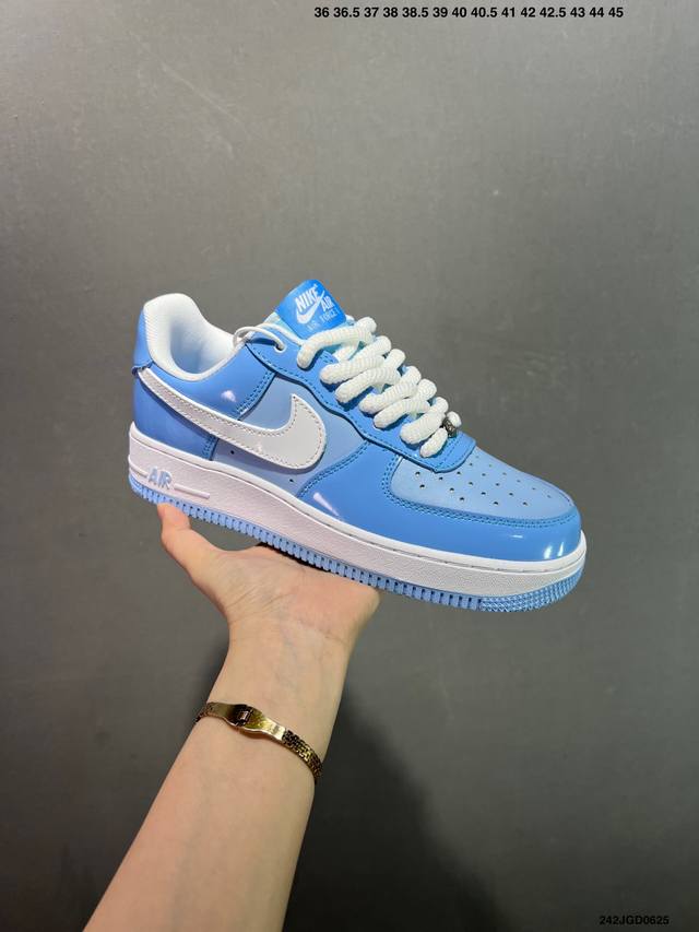 Nike Air Force 1 ‘07 Low 空军一号 低帮 运动鞋 休闲鞋 折边针车 工艺难度大 原楦头原纸板 原装鞋盒 定制五金配件 内置全掌气垫 原厂