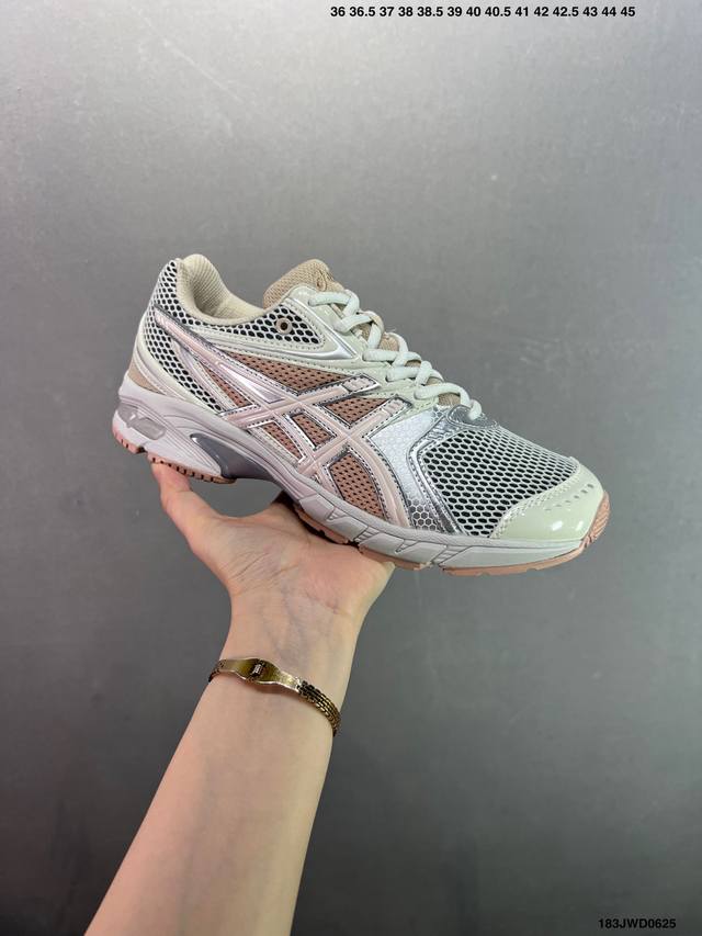 公司级Asics亚瑟士新款Gel-Ds Trainer 14情侣运动鞋时尚复古运动休闲鞋 整体色调采用了米色和绿色等大地色系，宛如将澳大利亚的自然风光浓缩于鞋身