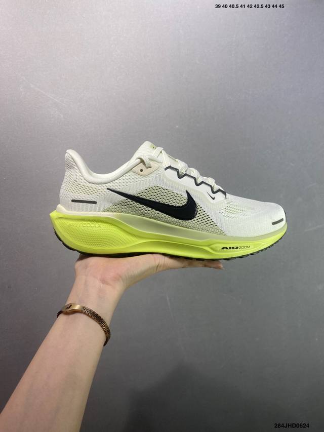 公司级Nike 飞马新鞋 触感柔软，质感升级！随着“耐克 蓝图 系列”在巴黎的盛大发布，全新一代 登月41代 Nike Pegasus 41也正式登场啦！Nik