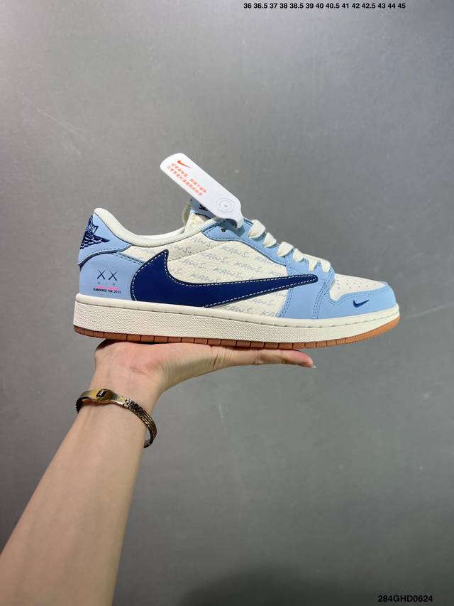 公司级Air Jordan 1 Low Og ”高端定制“ 斯图西米白蓝倒钩 大厂纯原工艺 原楦原纸板 原厂头层皮料 铸造最完美鞋型 一眼区别任何市售土肥圆版本