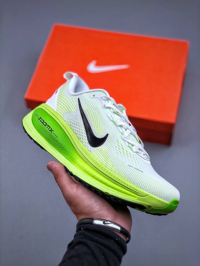 Nike Vomero 18X 轻盈跑鞋公司级顶级版本 Nike Vomero 18 舒适百搭防滑耐磨 低帮 休闲跑步鞋男女同款货号：Hm6803 尺码：36